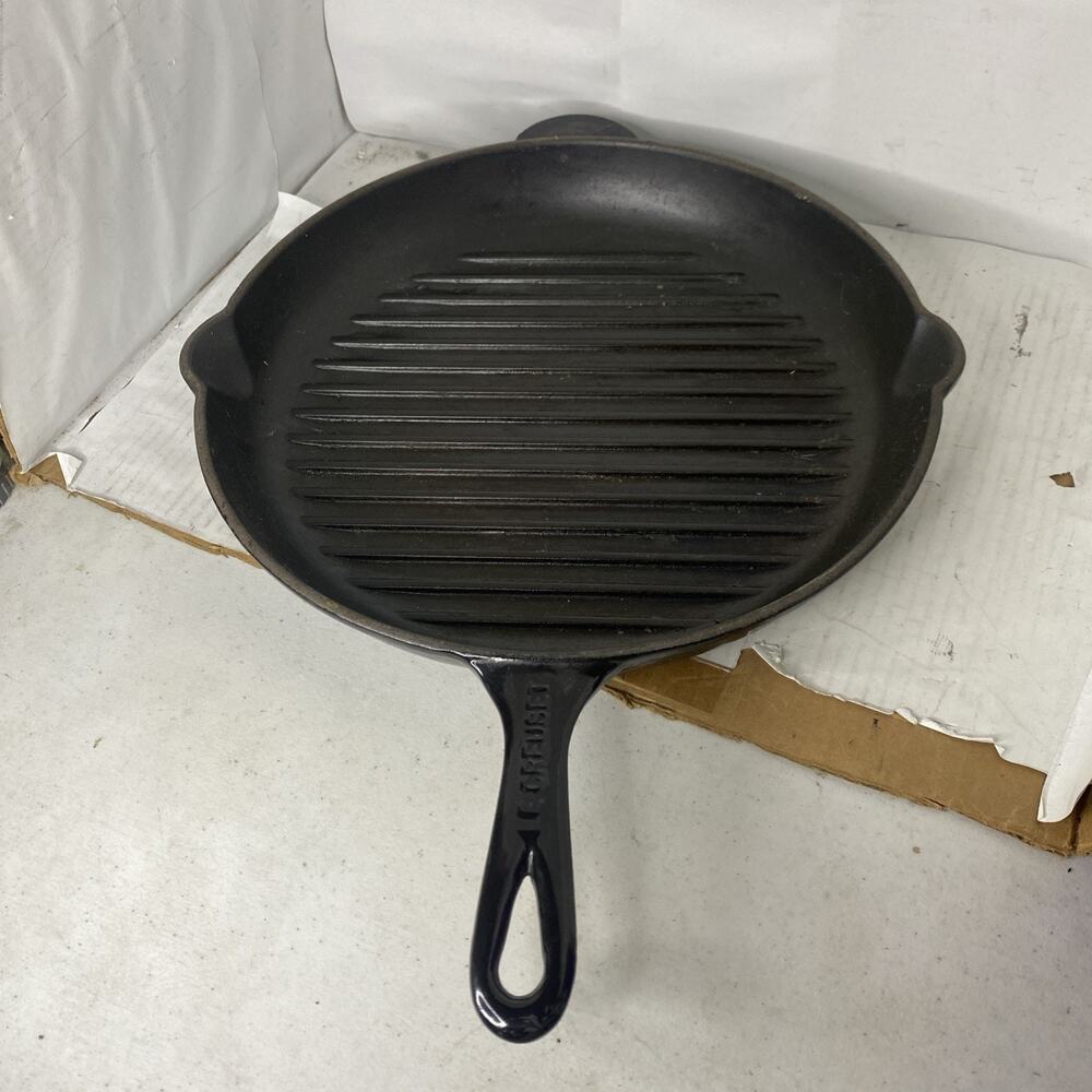 Le Creuset #30 Griddle Skillet Black Enamel Cast Iron Round 12” Grill Frying Pan